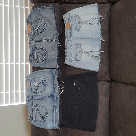 Skirts - Picture 2 of 2